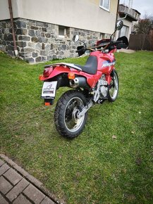 Honda NX 650 Dominator (2001) najeto jen 1311km, CZ doklady - 10