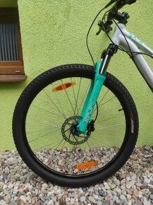 Značkové dětské kolo SPECIALIZED 27,5"/13"(XS) disk - 10