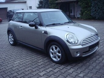 Mini Cooper 1.4i 70kw 2009 132tkm - 10