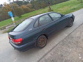 Toyota Carina E - 10