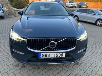 Volvo XC60 B4 AWD DIESEL CORE PLUS AUTOMAT / 2023, ČR / - 10