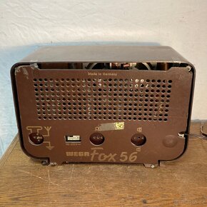 Staré malé rádio bakelitové Fox 56 Wega - 10