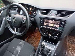 Škoda Octavia 3 combi 1.6tdi 85kw 2018 sport 141tkm 8/2018 - 10