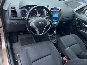 HYUNDAI ix20 1.6i 92 KW PDC TEMPOMAT VYHŘ.SEDADLA 2xALU KOLA - 10