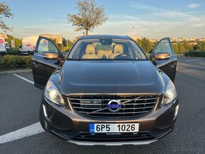 VOLVO XC60 D5 AWD 44  SUV ODPOČET DPH -Hnědo zlatá metalíza - 10