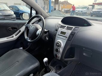 Toyota Yaris 1.3i 64KW 2006 2 Sady kol - 10