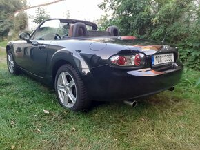 Mazda mx5 nc 1.8 - 10