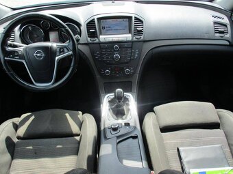 Opel Insignia 2,0CDTI 81KW Sports Tourer 2010 - 10