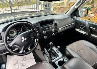 Mitsubishi Pajero 3,2DI-D serviska ,7 Míst 4x4 nafta - 10