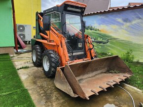 Smykový nakladač Locust L752 2x lžíce - 10