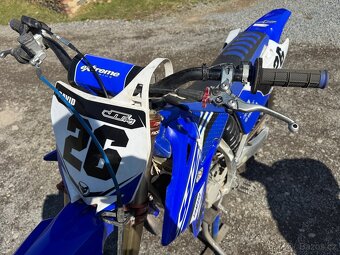 Yamaha YZ 125 - 10