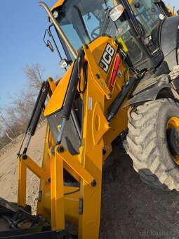 Traktorbagr JCB 3CX-4WS – Perfektní stav, připraven k práci - 10