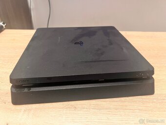 Playstation 4 slim 1TB - 10