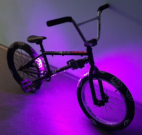 BMX kolo, rám 20.75, kola 20" - odolné, r. 2021. - 10