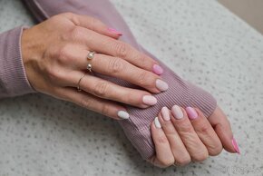 Manikúra BIOsculpture, zdravotní pedikúra - 10