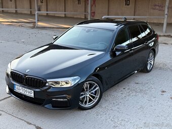 BMW Rad 5 Touring 530d xDrive /// M Paket - 10