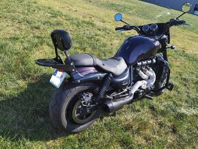 Triumph rocket 3 - 10