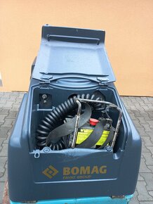 Bomag BMP 8500 ježkový příkopový válec - 10