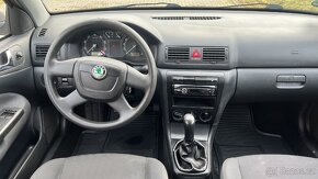 Škoda Octavia I TOUR 1.6i 75 kW - 10