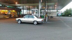 Bmw e28 525e - 10