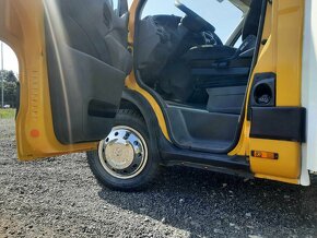 Iveco daily C30C najeto 75.000 km - 10