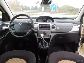 Lancia YPSILON 1.4i, 57 kW, Aut.Klima, TOP Výbava - 10