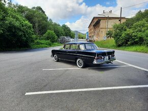 Prodám Mercedes Benz w111 - 10