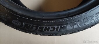 4ks 235/40 R19 Michelin alpin pilot - 10