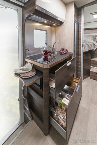 NOVY LUXUSNÍ KARAVAN LAIKA ECOVIP L3009 AT - 10