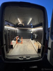 VW Crafter 2.5 - 10