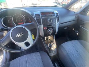 Kia Venga 1,6 i 92 kw - 10