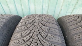 Zimní sada - disky Sparco 5x100, pneu GoodYear 195/65 R15 - 10