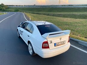 Závodní Škoda Octavia 1.8 atmosféra - 10