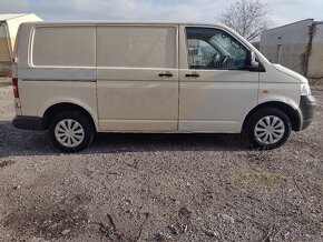 Volkswagen Transporter T5 1.9TDI - 10