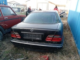 Prodám náhradní díly na mercedes e320cdi - 10