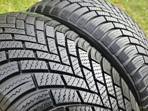 2x Zimní pneu Nexen Winguard Snow'G3 - 205/65 R15 - 95% - 10