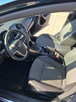 Opel Astra Sports Tourer, combi, 2.0 cdti, 121kW - 10