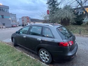 Fiat Croma 1,9 JTD  85 kW  6 kvalt, rok 2007, Klima - 10