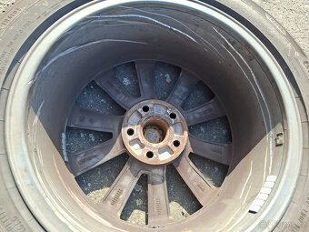 Alu kola Škoda Yeti 225/50/17 5x112 ET45 - 10