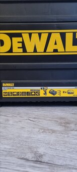 Dewalt aku s přiklepem - 10