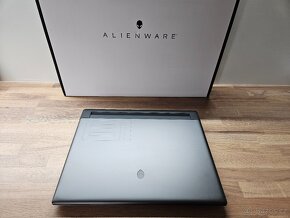 18"_ALIENWARE M18 R2_165HZ_i9-14900HX_32GB_RTX 4090 16GB - 10