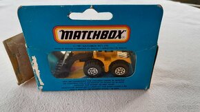 Autíčko-model Matchobox - 10