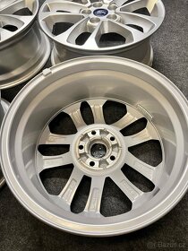 5x108 R17 originál alu Ford Kuga 2022 - 10