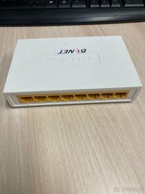 Switche 10/100Mb 8 a 16 Port - 10