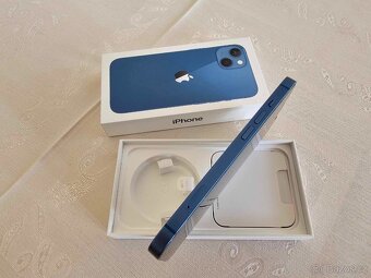 Prodám Apple iPhone 13 128 GB Blue - 10