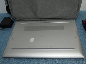 HP EliteBook 860 G9 16“ IPS 1920x1200 Intel 16GB 1TB Záruka - 10