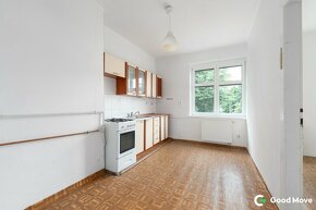 Prodej bytu 3+1 s balkonem Zlín - třída Tomáše Bati - 10
