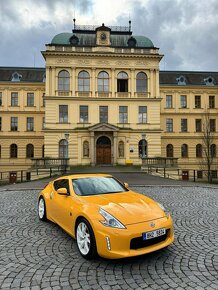 Nissan 370z coupe - 2017 - 23.800km - Chicane yellow - 7AT - 10