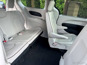 Chrysler Pacifica 3,6 RU Limited Sunroof 2020 - 10