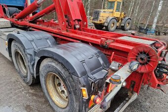 Volvo FH16 700 6x4 nosič kontejneru - 10